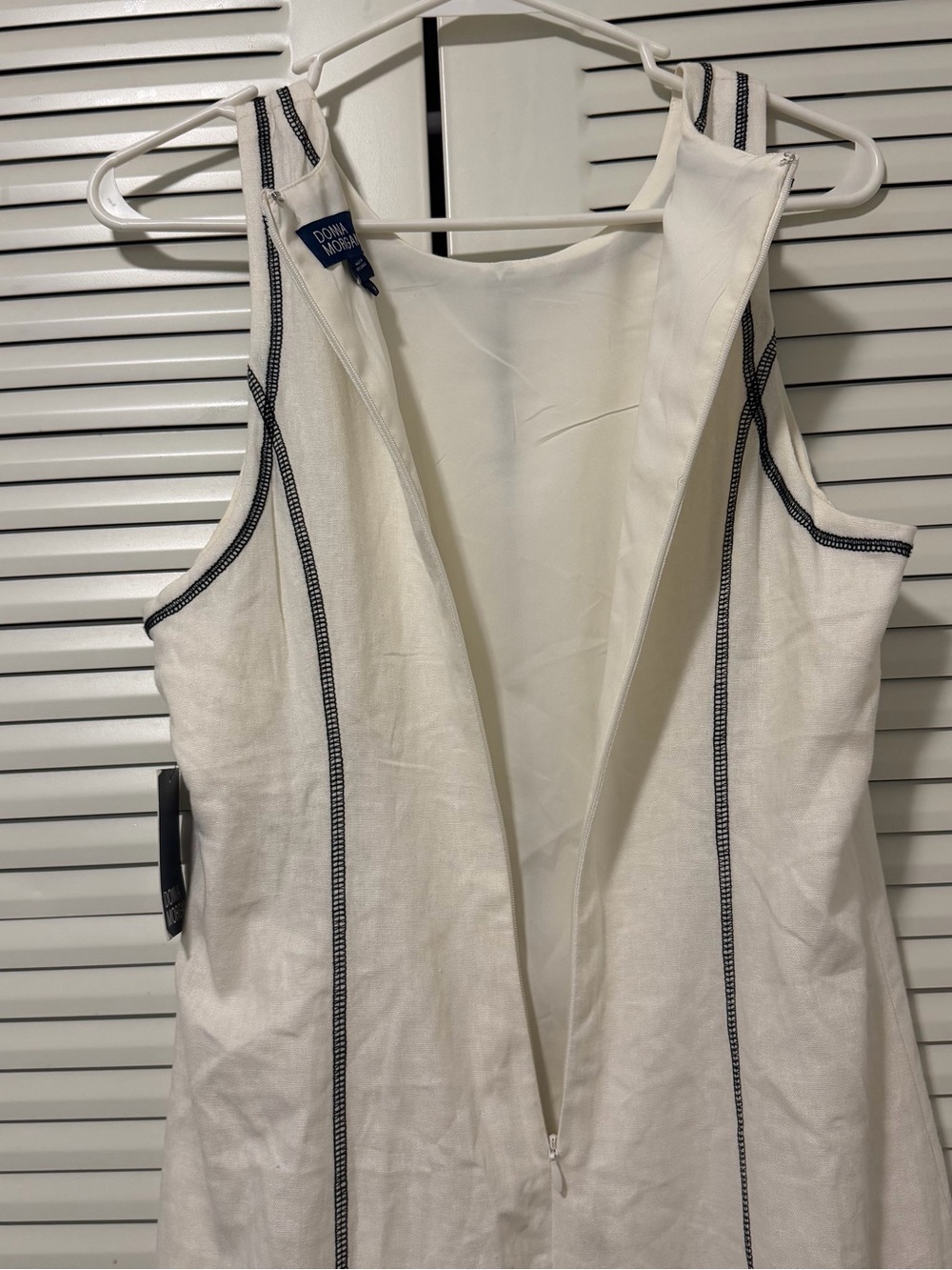 Donna Morgan Sleeveless Maxi Linen Blend Dress - Picture 7 of 10